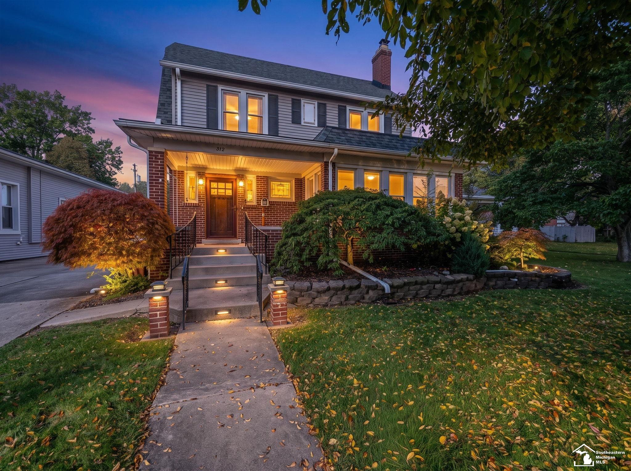 312 W Elm Avenue