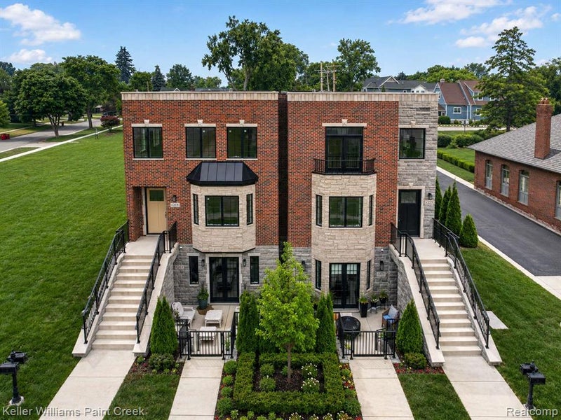 1221 N Main Street