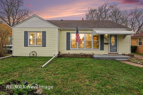 Photo of 505 Alice Street, Saginaw, MI 48602 (MLS # 50204529)