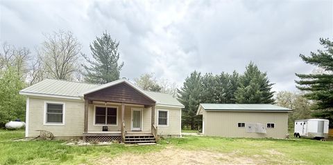 Photo of 2472 W 14 Mile Road, Bitely, MI 49309 (MLS # 70533122)