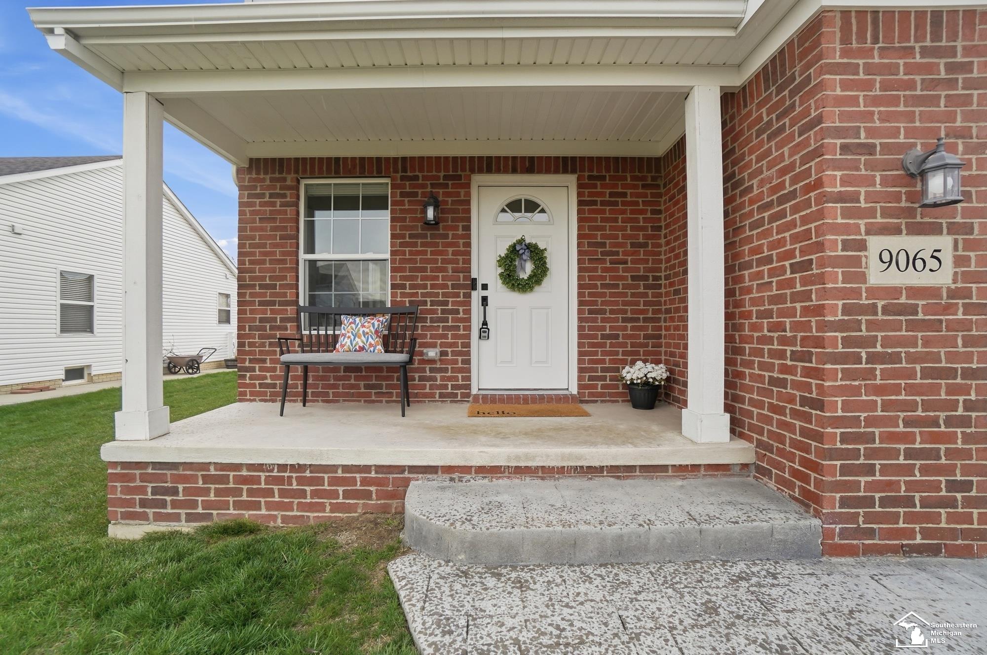 9065 Rock Harbor Drive