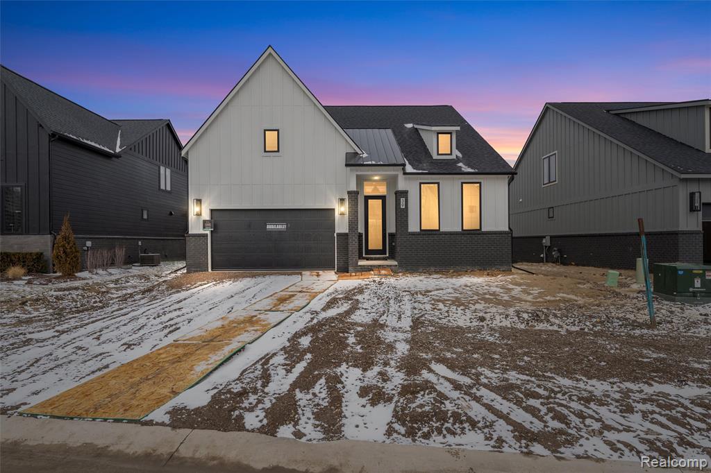 39 South Trail Court