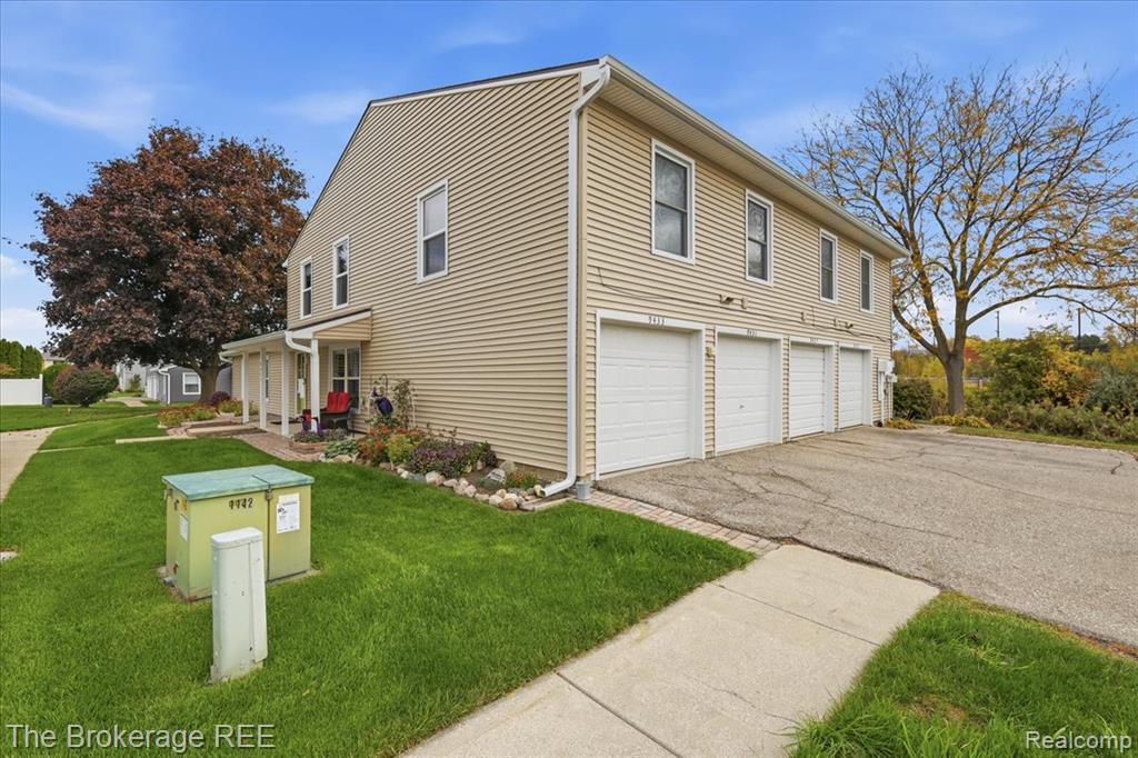 9433 Parkwood