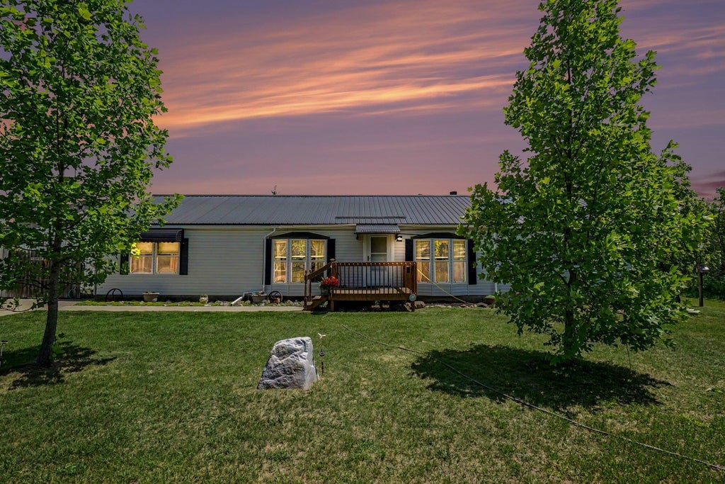 Photo of 9145 Lydell Road, Farwell, MI 48622 (MLS # 50212950)