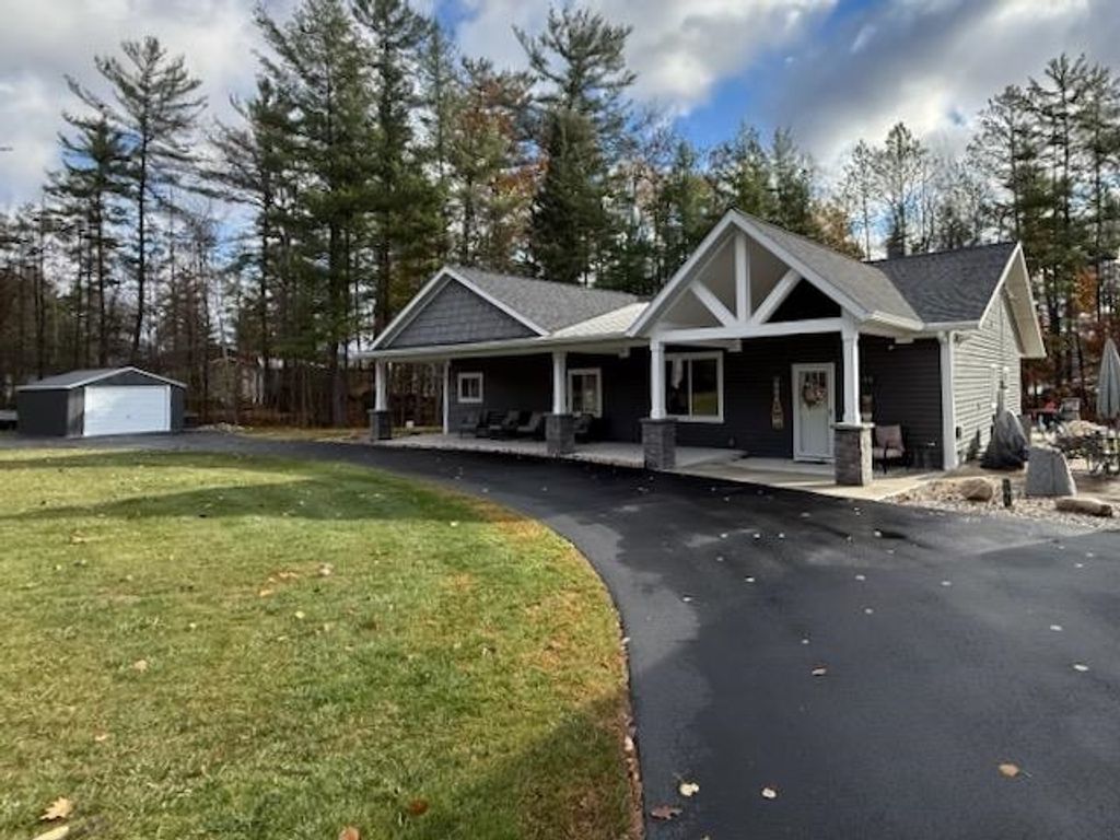 Photo of 3358 E Pinecrest Drive, Gladwin, MI 48624 (MLS # 50193452)