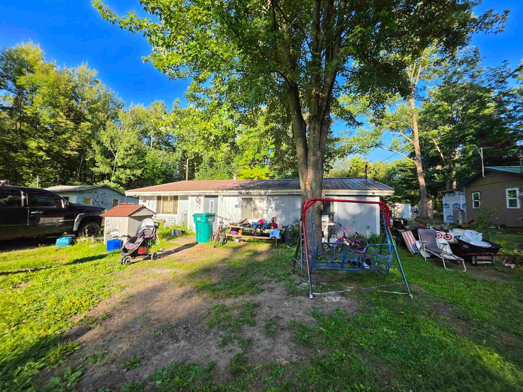 Photo of 4850 Highland Court, Harrison, MI 48625 (MLS # 50219758)