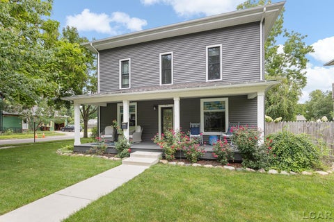 Photo for 215 W Shawnee Street