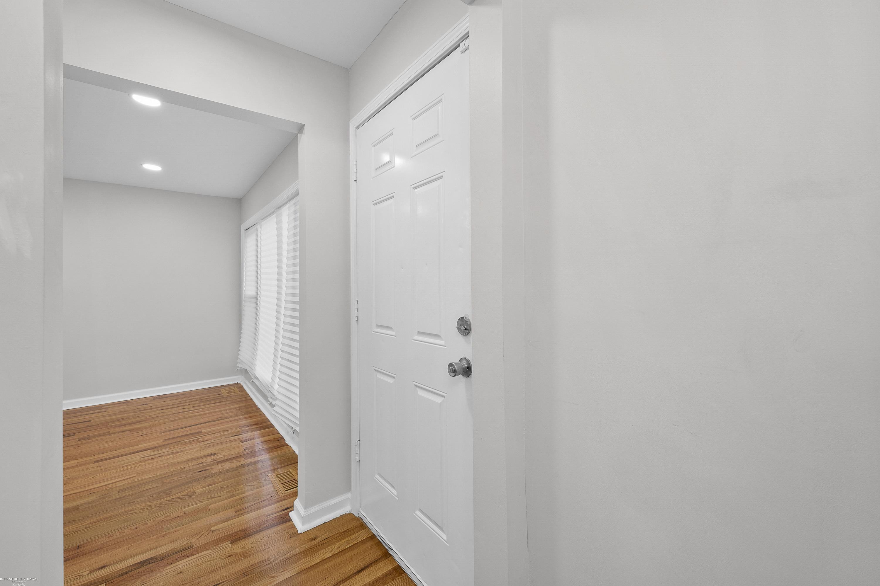 Detroit, Michigan 48235, United States, 3 Bedrooms Bedrooms, ,3 BathroomsBathrooms,Residential,Active,247473