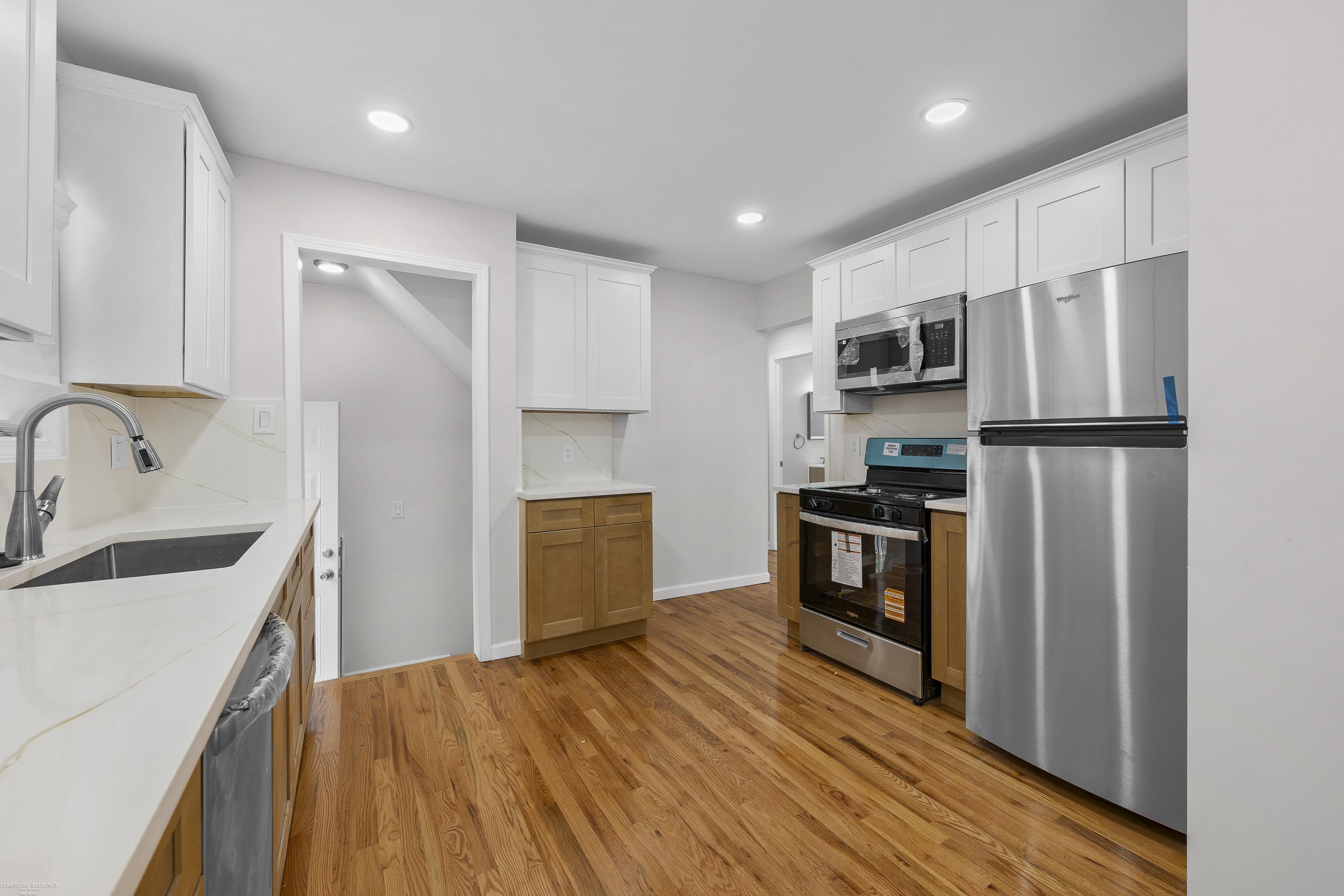 Detroit, Michigan 48235, United States, 3 Bedrooms Bedrooms, ,3 BathroomsBathrooms,Residential,Active,247473