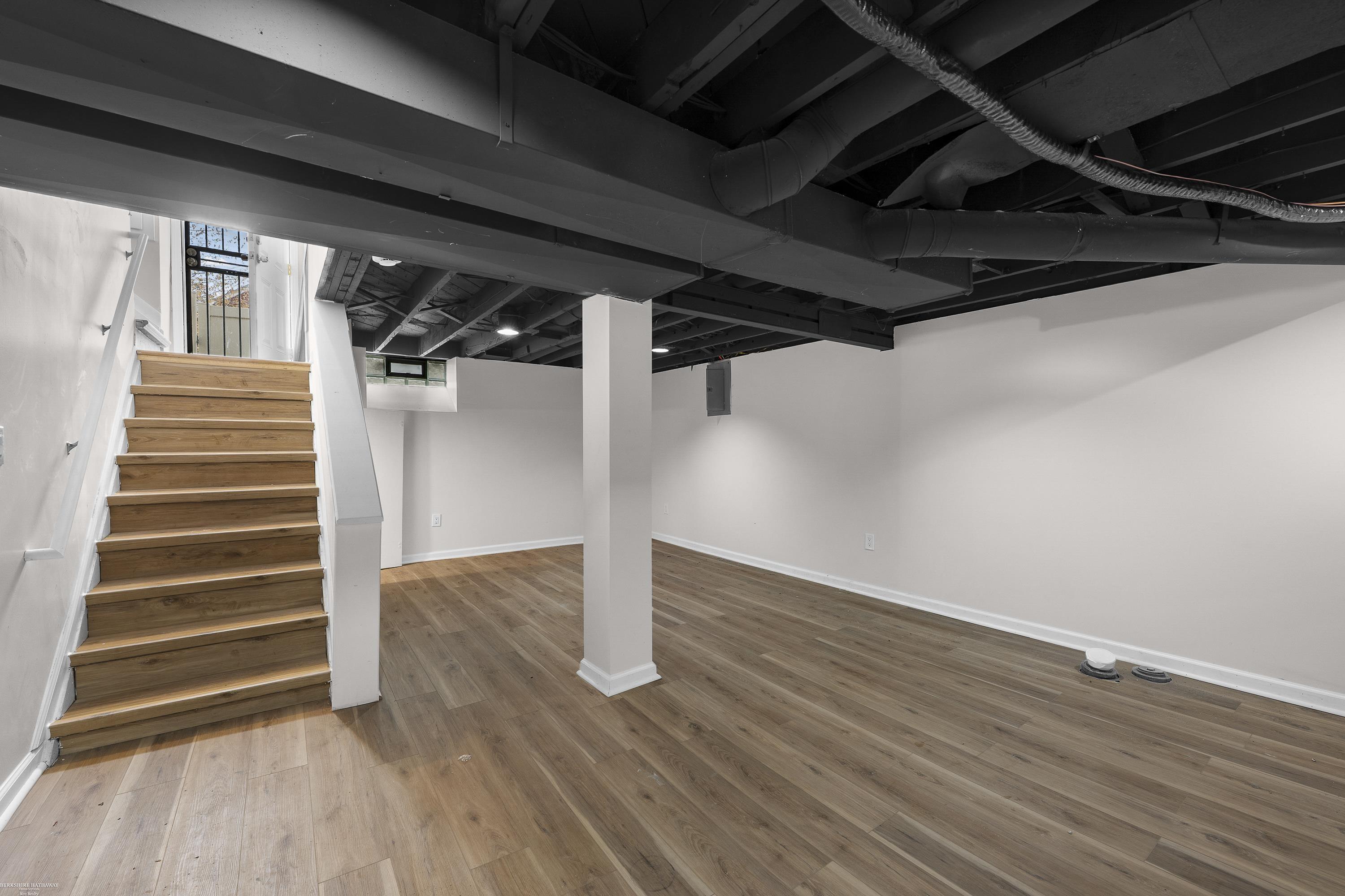 Detroit, Michigan 48235, United States, 3 Bedrooms Bedrooms, ,3 BathroomsBathrooms,Residential,Active,247473