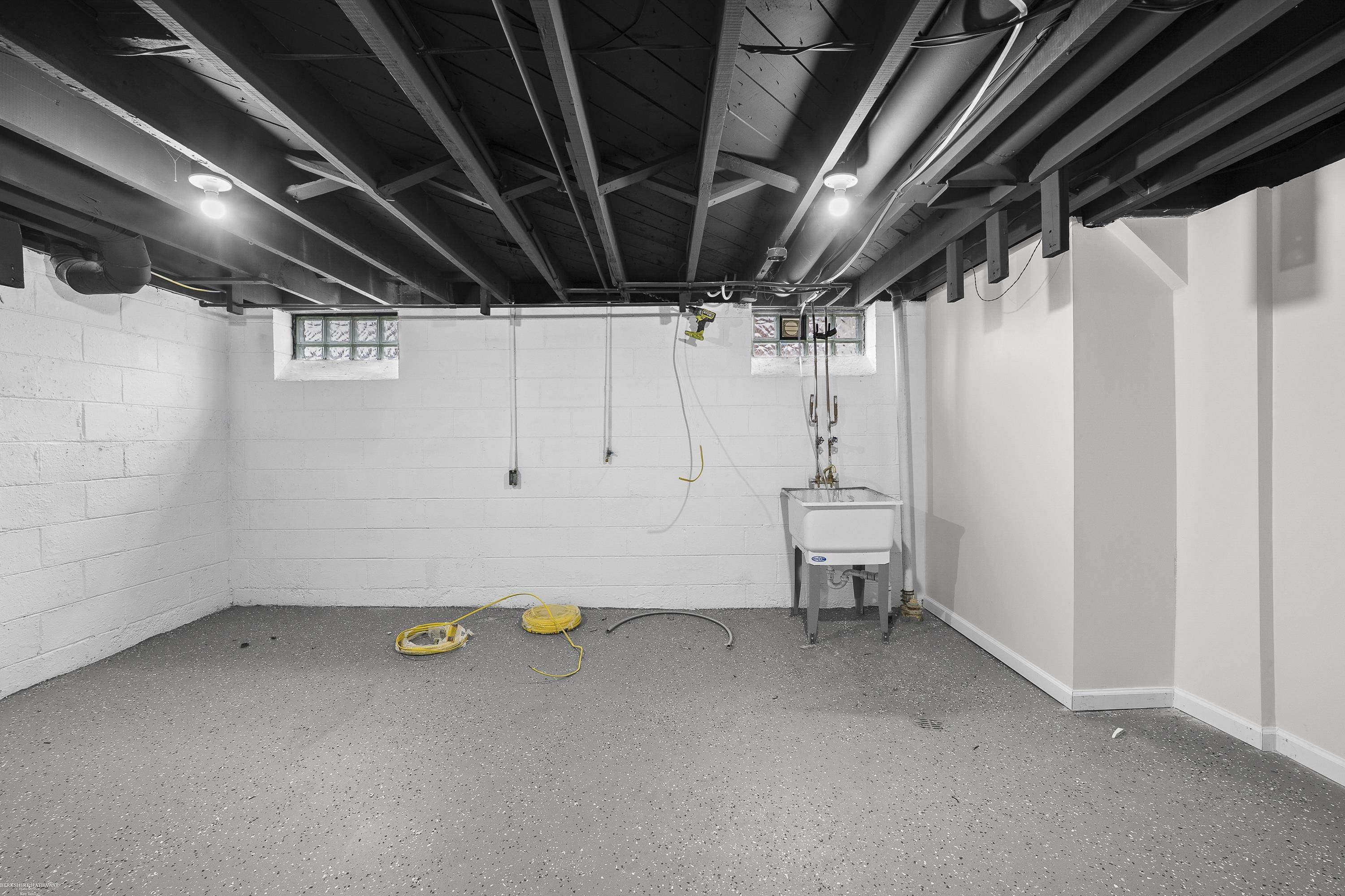 Detroit, Michigan 48235, United States, 3 Bedrooms Bedrooms, ,3 BathroomsBathrooms,Residential,Active,247473