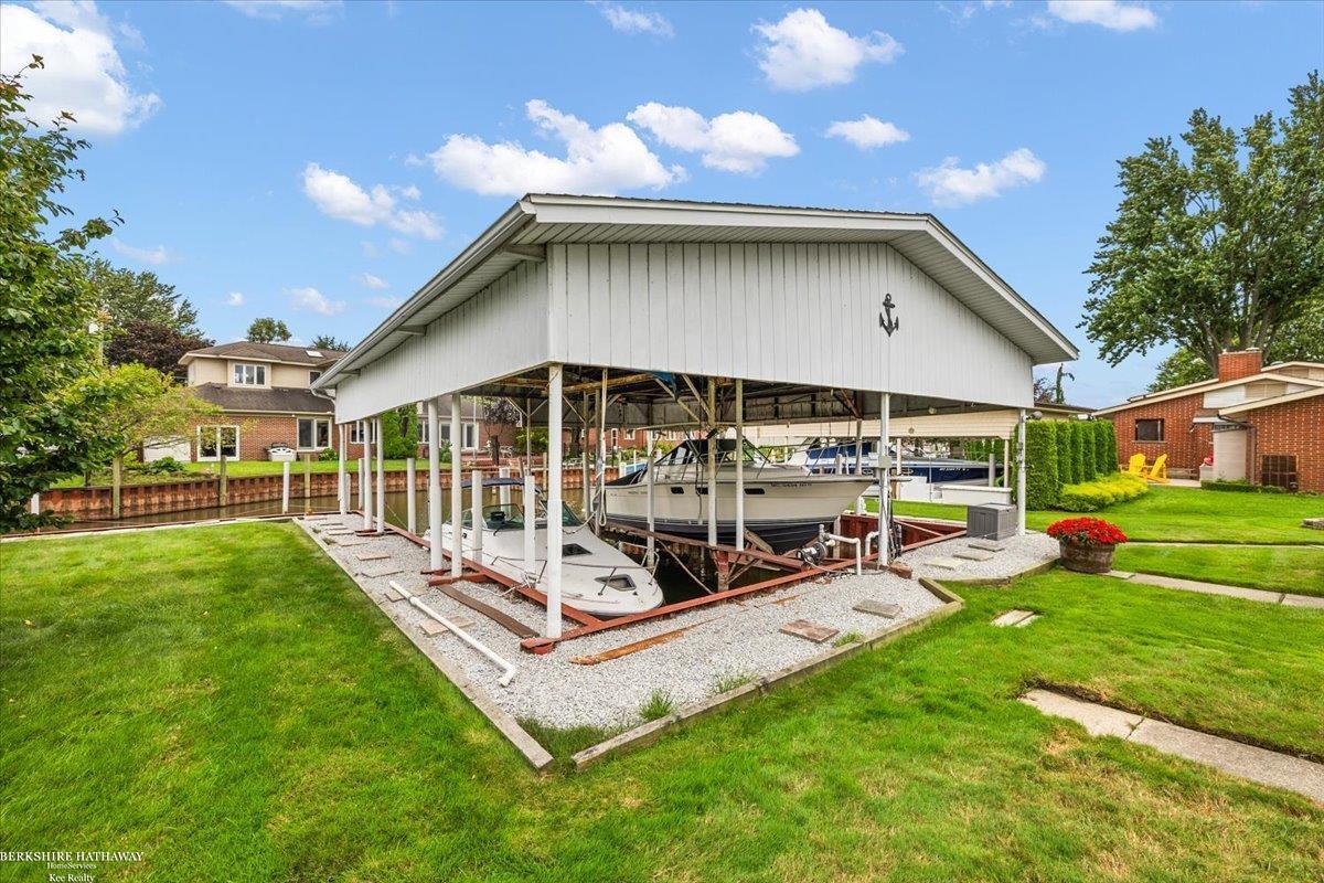 Saint Clair Shores, Michigan 48081, United States, 3 Bedrooms Bedrooms, ,3 BathroomsBathrooms,Residential,Active,114549