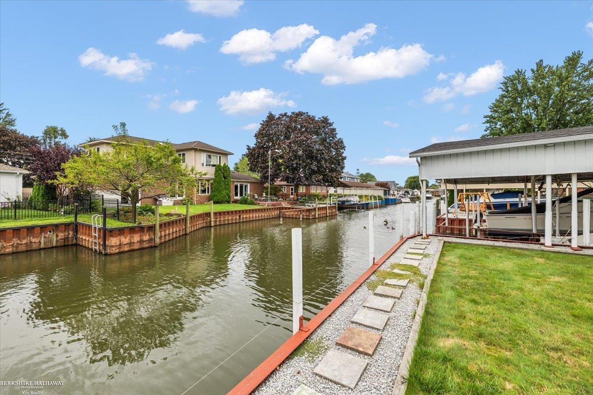 Saint Clair Shores, Michigan 48081, United States, 3 Bedrooms Bedrooms, ,3 BathroomsBathrooms,Residential,Active,114549