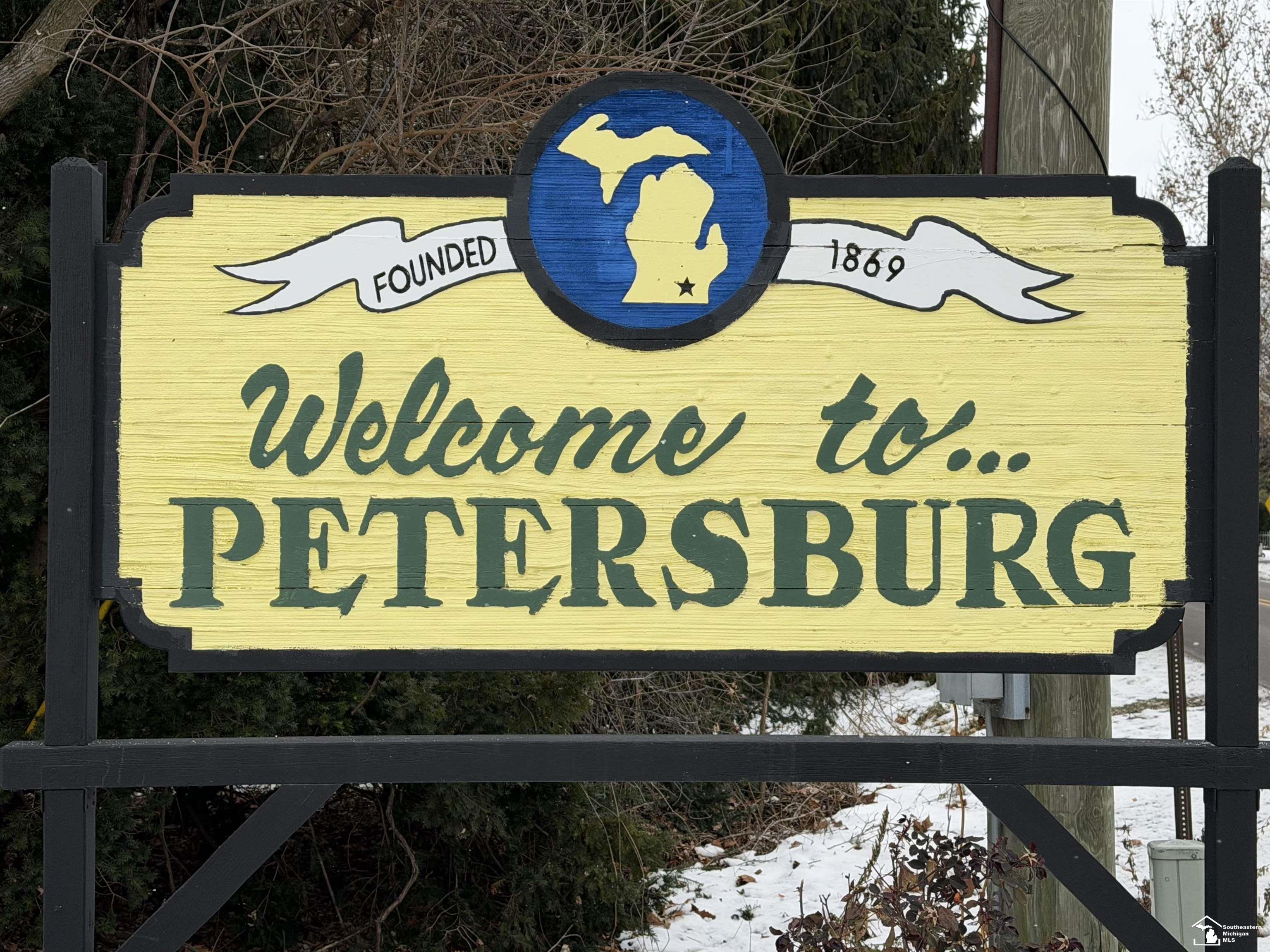 37 W Chestnut Street