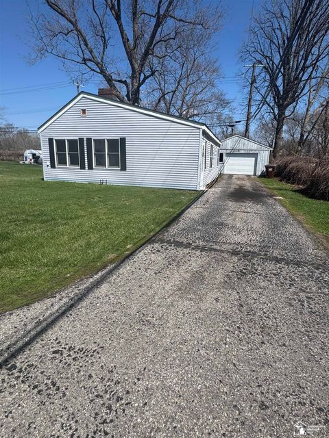 3341 Cloverdale Street Monroe MI 48162