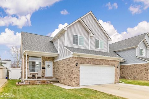 21622 Rosedale Street Saint Clair Shores MI 48080