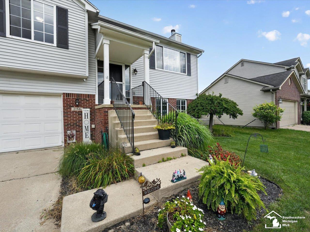 256 Dundee Ridge