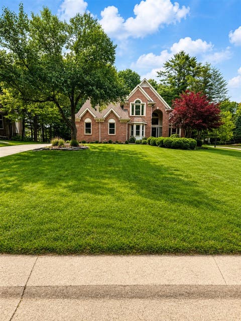 Photo of 244 Indian Trail, Lake Orion, MI 48362 (MLS # 70546596)