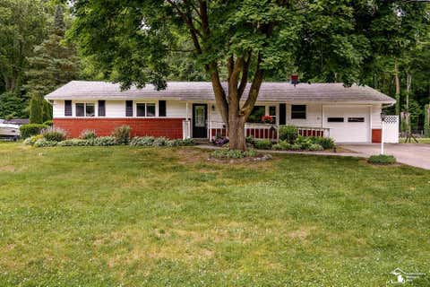 Photo of 7904 Comanche Trail, Temperance, MI 48182 (MLS # 50211067)