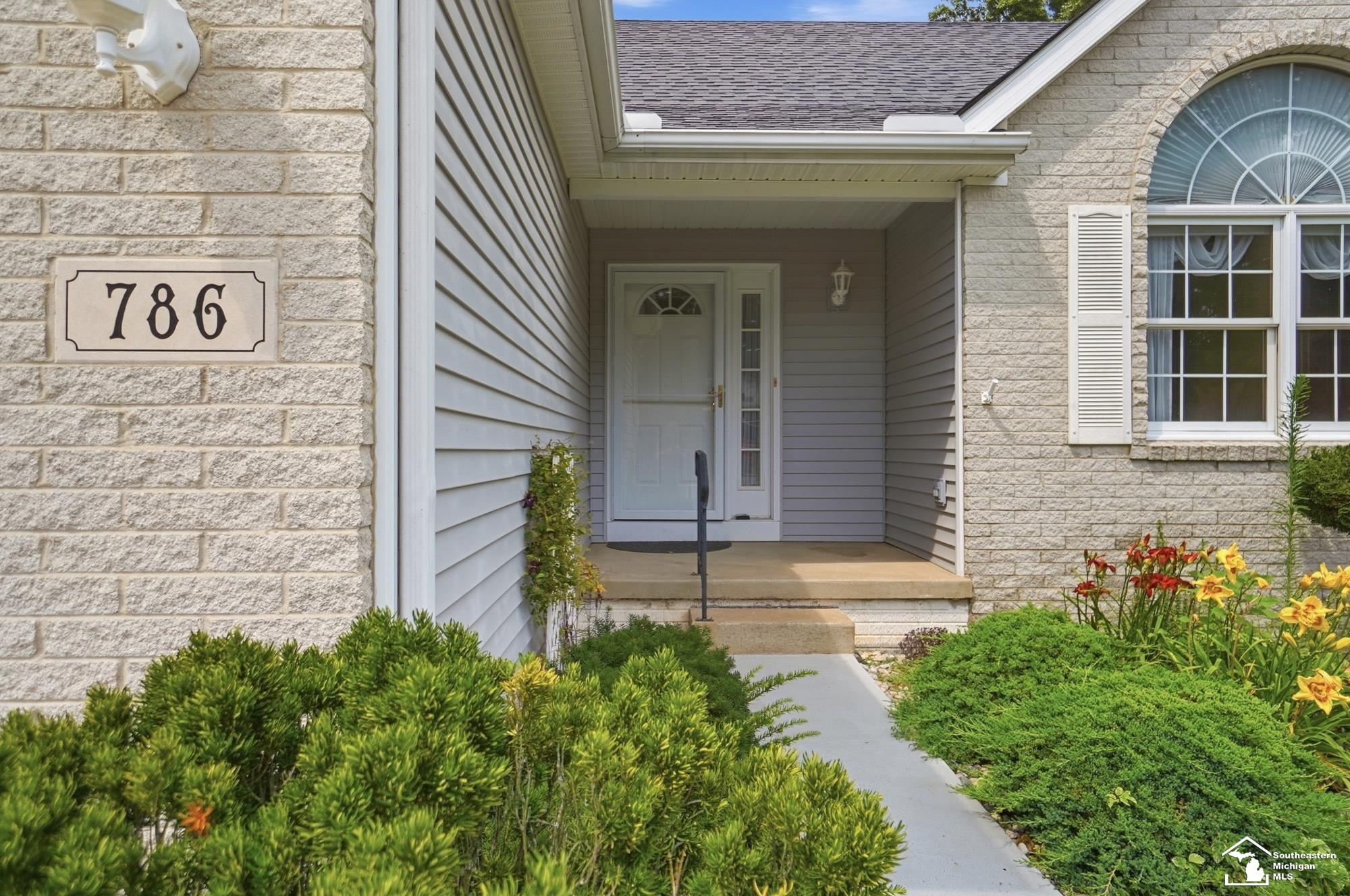 786 Santa Fe Court