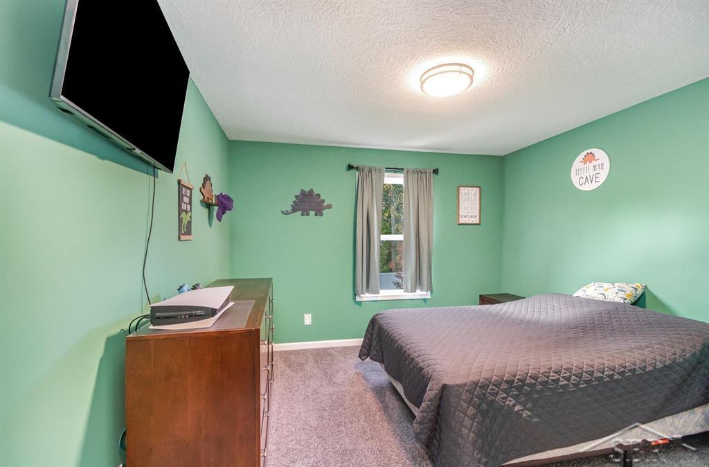 Midland, Michigan 48642, United States, 5 Bedrooms Bedrooms, ,3 BathroomsBathrooms,Residential,Active,234612