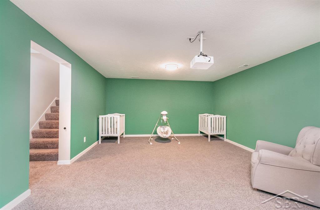 Midland, Michigan 48642, United States, 5 Bedrooms Bedrooms, ,3 BathroomsBathrooms,Residential,Active,234612