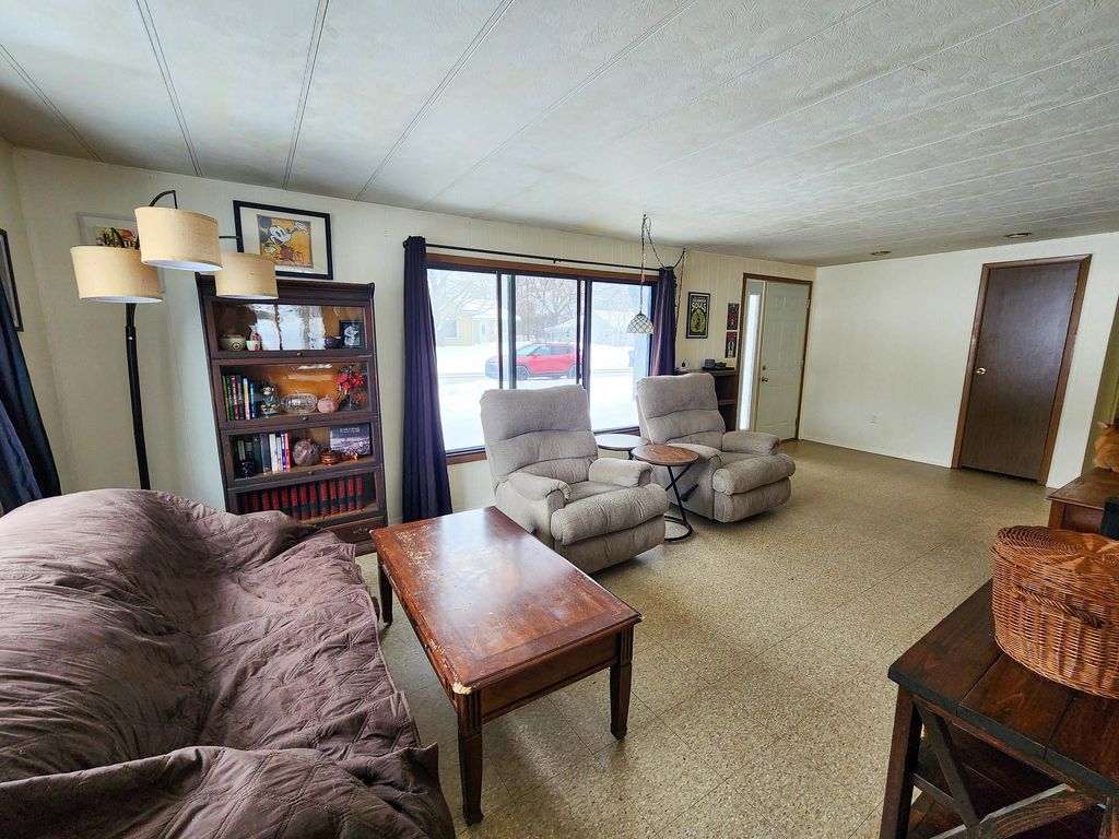 Photo of 289 W Norway Street, Harrison, MI 48625 (MLS # 50196210)