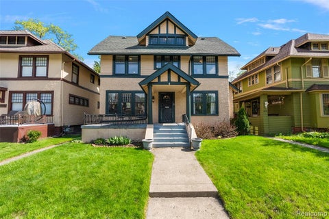Photo of 867 Edison Street, Detroit, MI 48202 (MLS # 60990708)