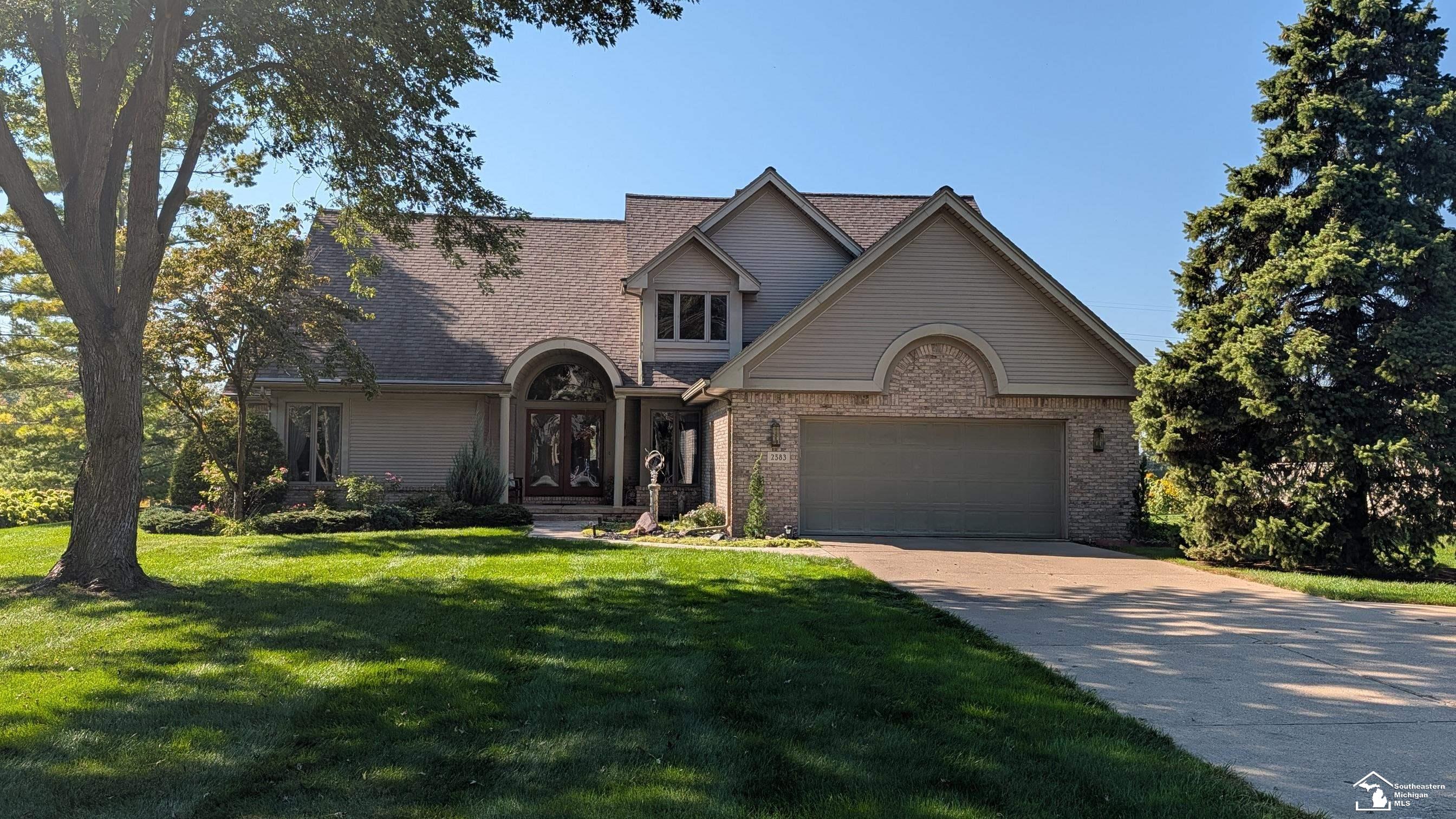 2583 Vivian Road