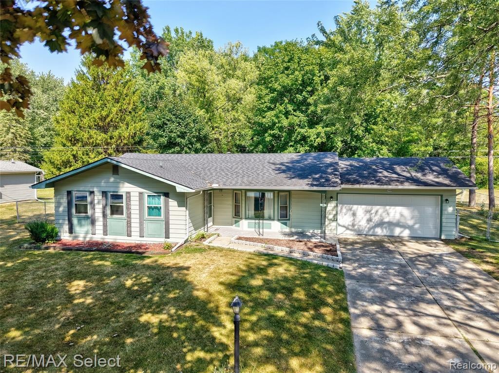 7439 Ironwood Drive