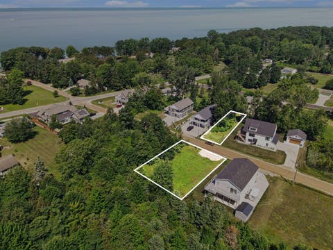 Photo of 7368 Beachview Drive, South Haven, MI 49090 (MLS # 70546973)