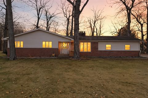 Photo of 1172 Rustic Hills Drive, Union City, MI 49094 (MLS # 70506694)