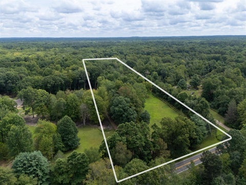 Photo of 36479 County Road 653, Paw Paw, MI 49079 (MLS # 70560088)