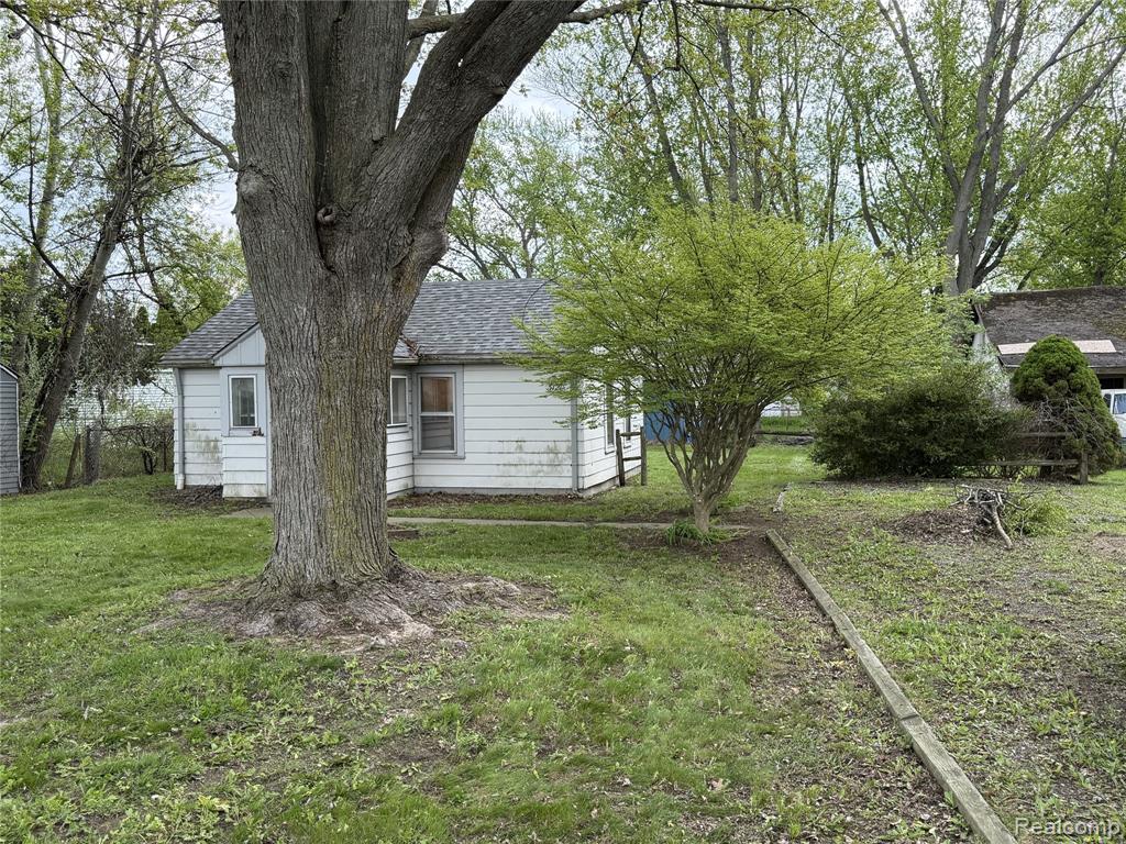 3121 W Stein Road