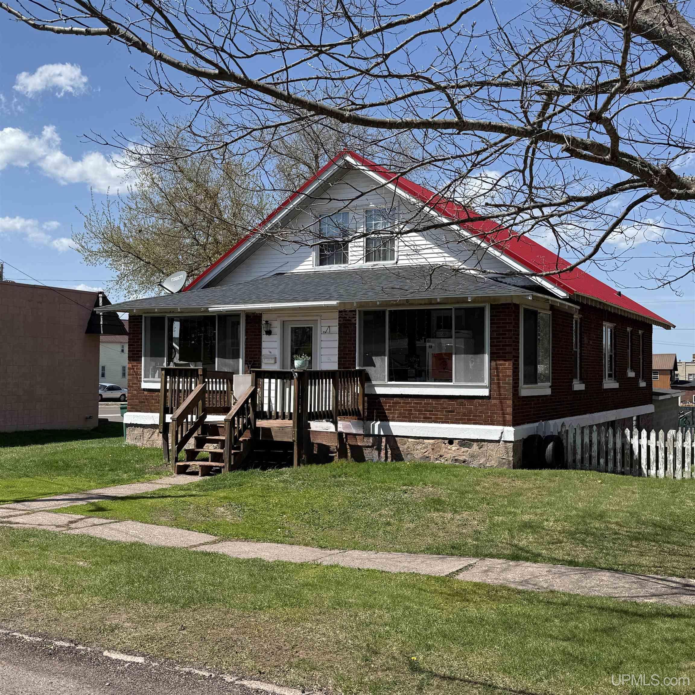 106 Iron Street