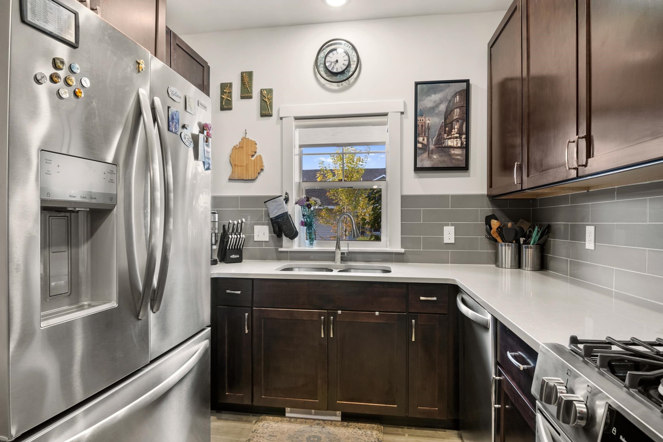 1554 Simsbury Street Lot: 9