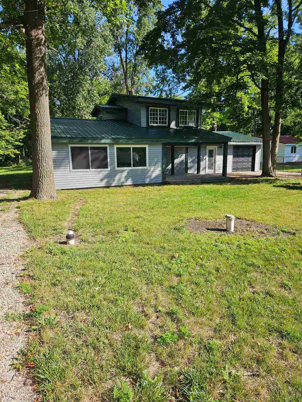 Photo of 5037 wedgewood Drive, Harrison, MI 48625 (MLS # 50217118)