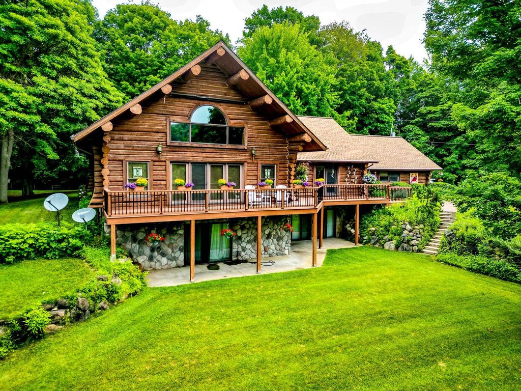 Photo of 24486 6th Avenue, Gobles, MI 49055 (MLS # 50181706)