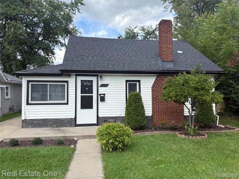 Photo of 16228 Kirkshire Avenue, Beverly Hills, MI 48025 (MLS # 61031921)