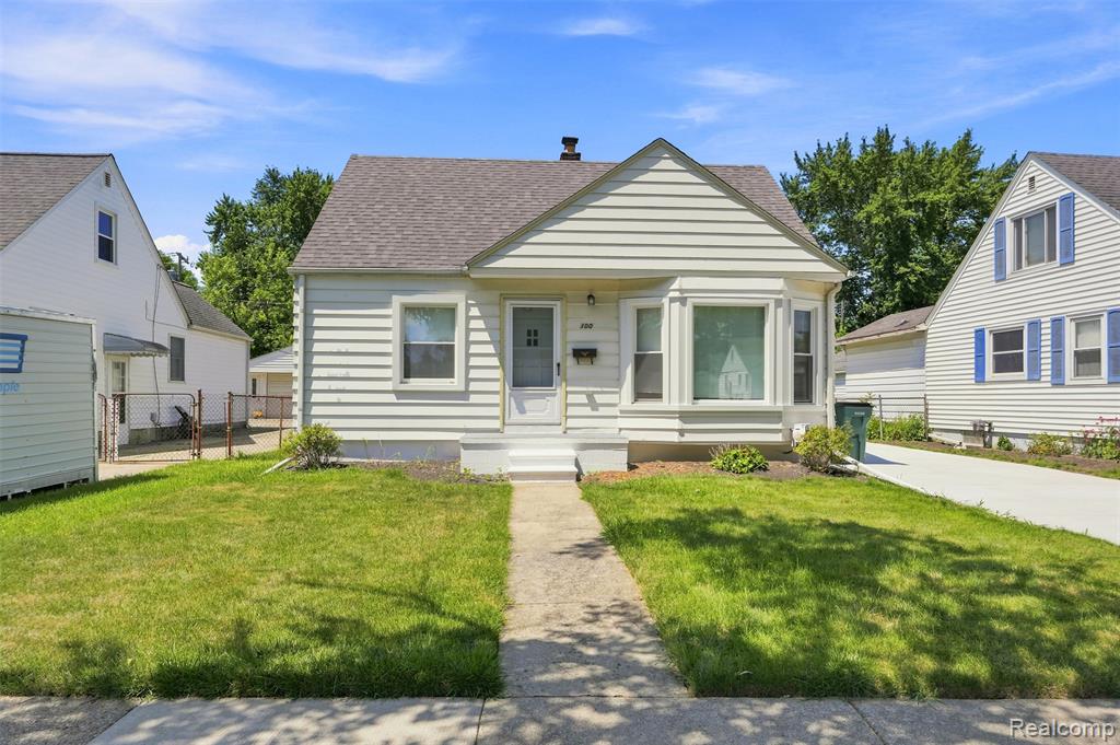 100 S Custer Avenue