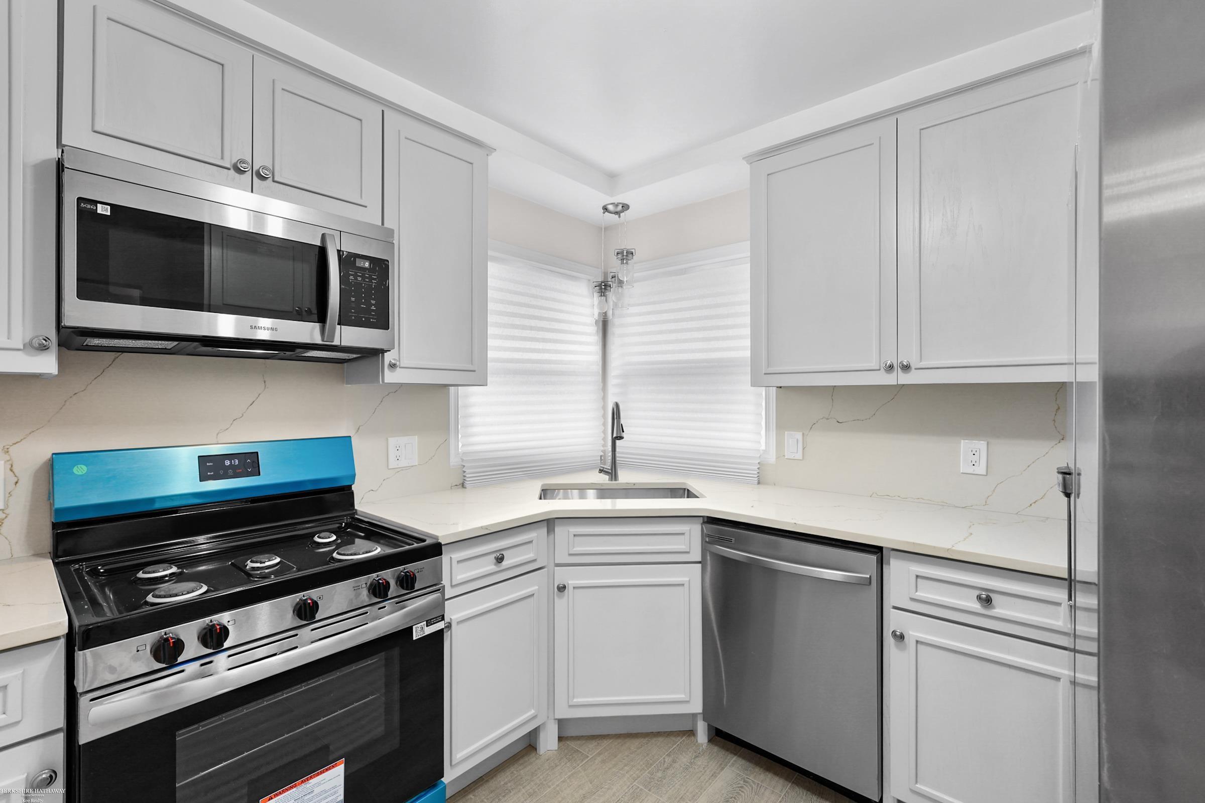 Detroit, Michigan 48235, United States, 3 Bedrooms Bedrooms, ,2 BathroomsBathrooms,Residential,Active,230893