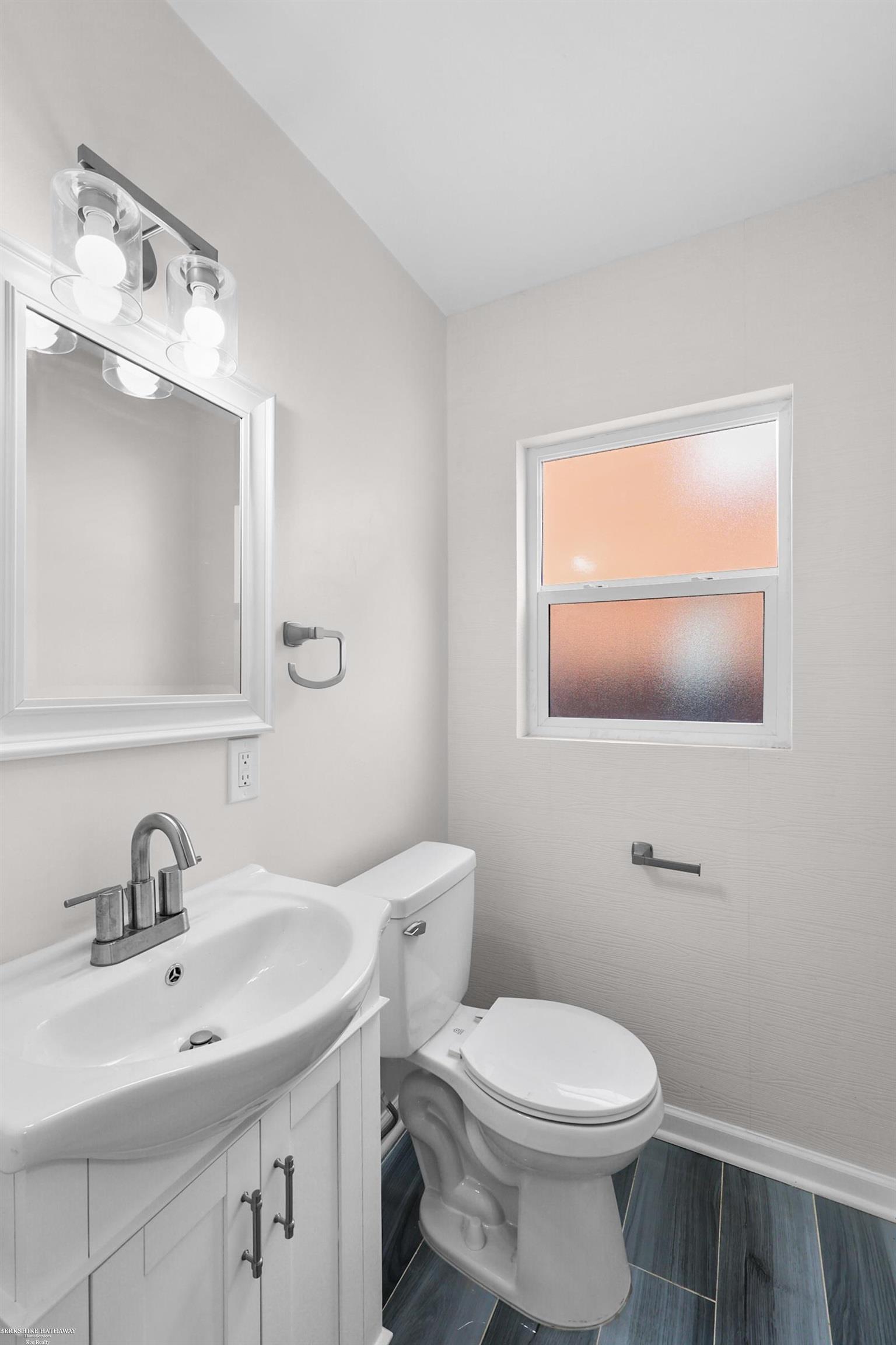 Detroit, Michigan 48235, United States, 3 Bedrooms Bedrooms, ,2 BathroomsBathrooms,Residential,Active,230893