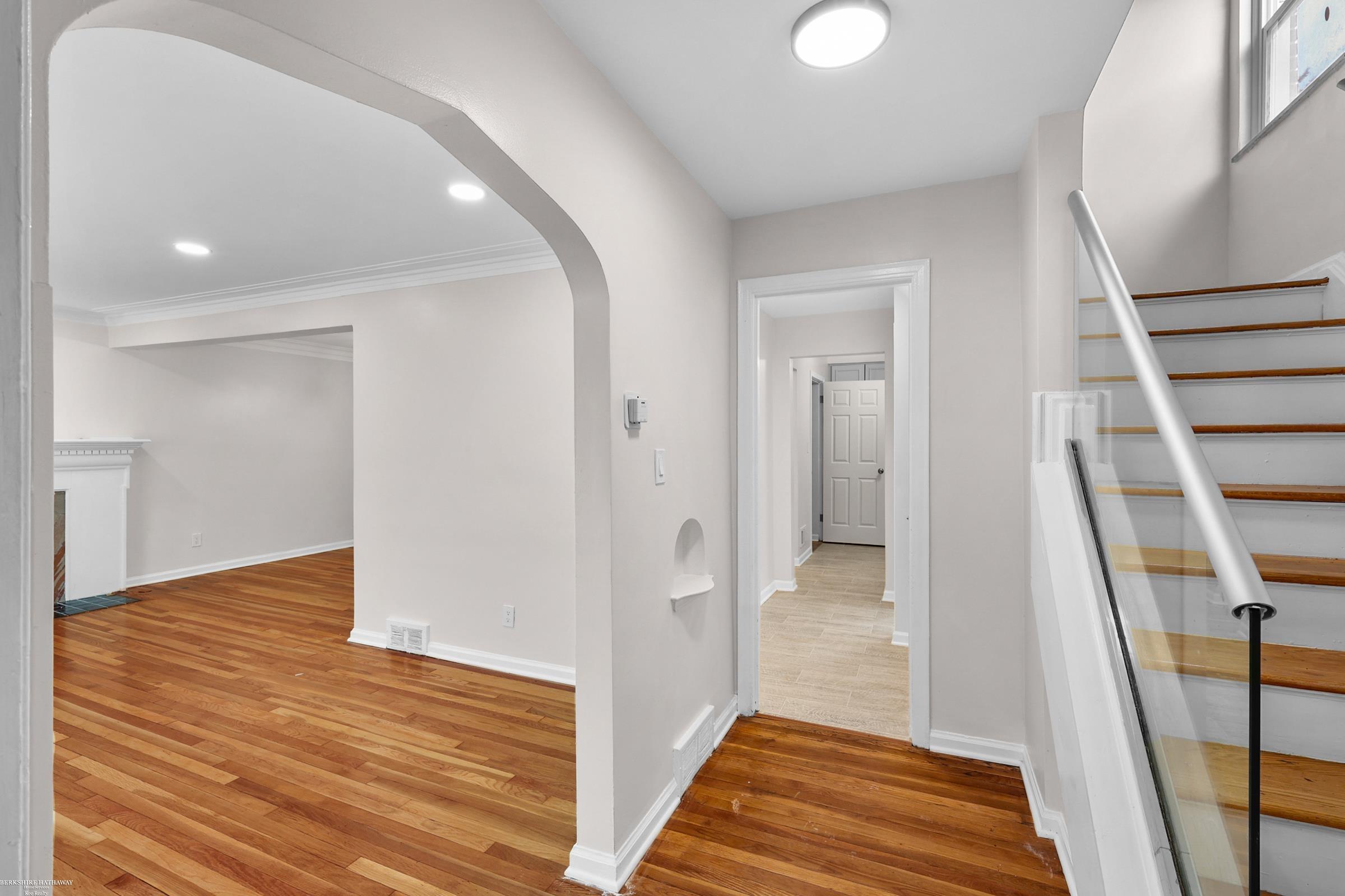 Detroit, Michigan 48235, United States, 3 Bedrooms Bedrooms, ,2 BathroomsBathrooms,Residential,Active,230893