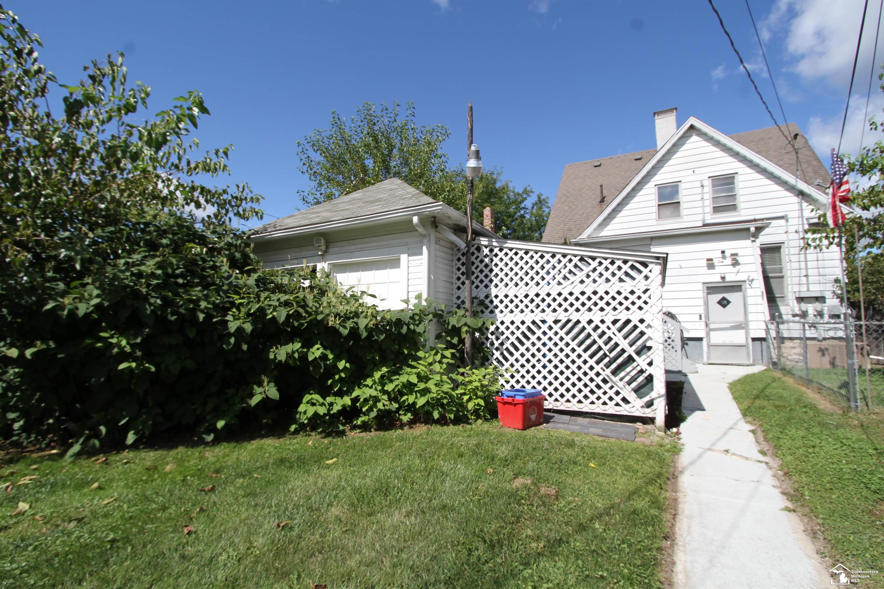 321 Cass Street