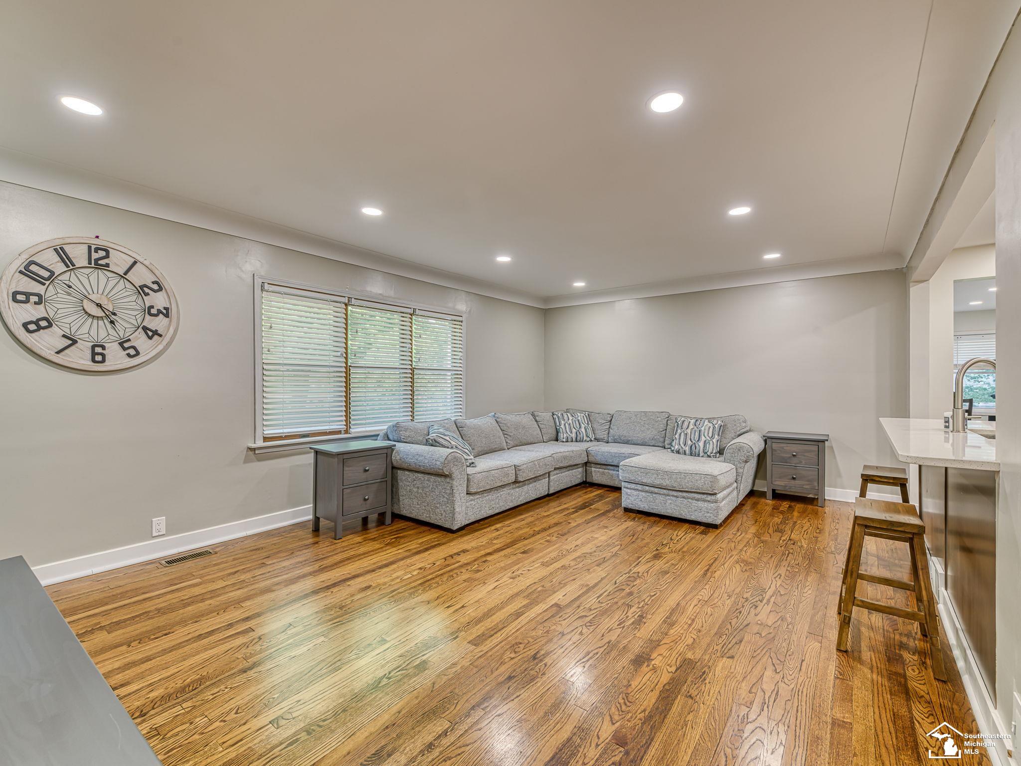 2621 Bluebush Road