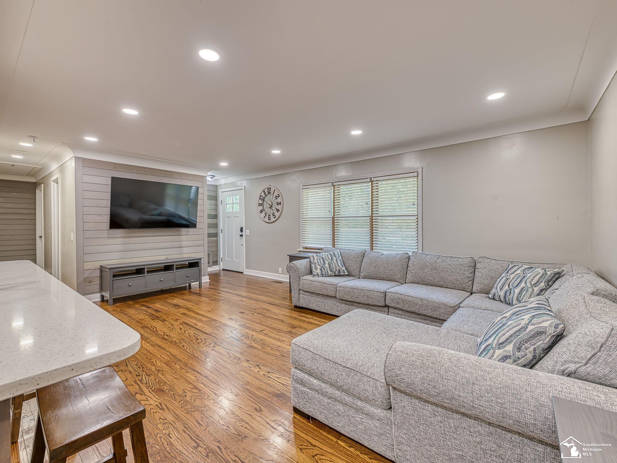2621 Bluebush Road