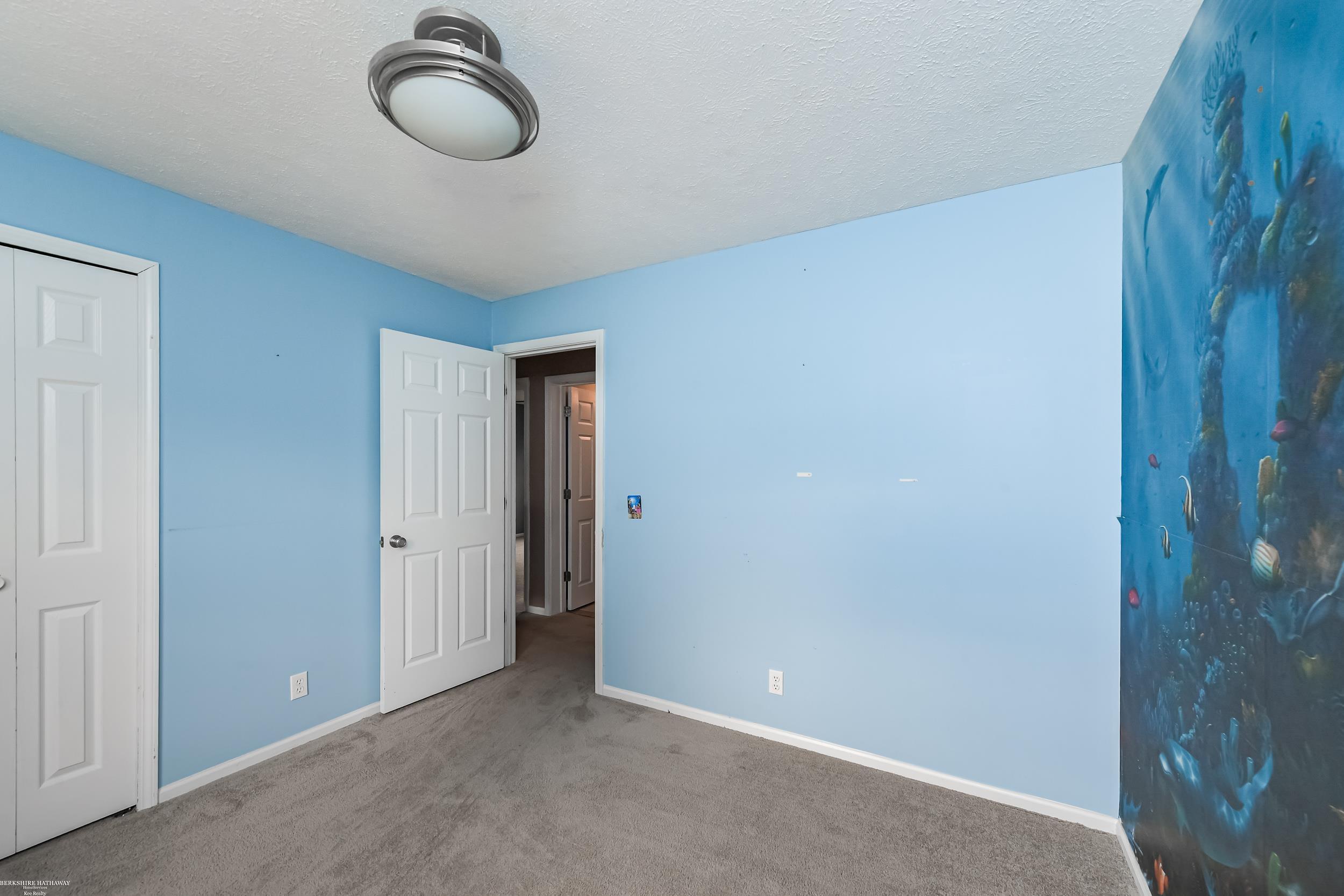 Macomb Twp, Michigan 48044, United States, 3 Bedrooms Bedrooms, ,3 BathroomsBathrooms,Residential,Pending,202044