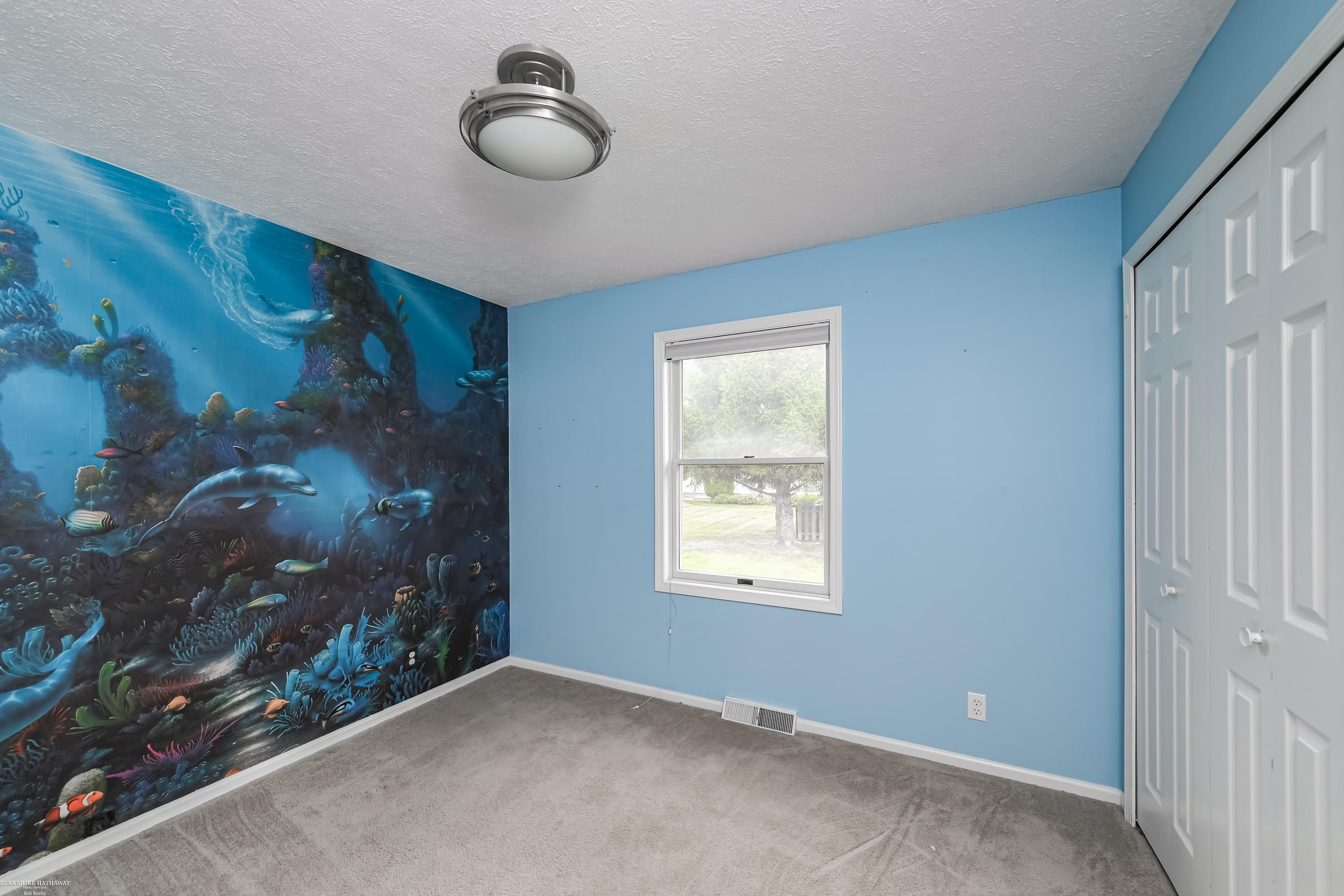 Macomb Twp, Michigan 48044, United States, 3 Bedrooms Bedrooms, ,3 BathroomsBathrooms,Residential,Pending,202044