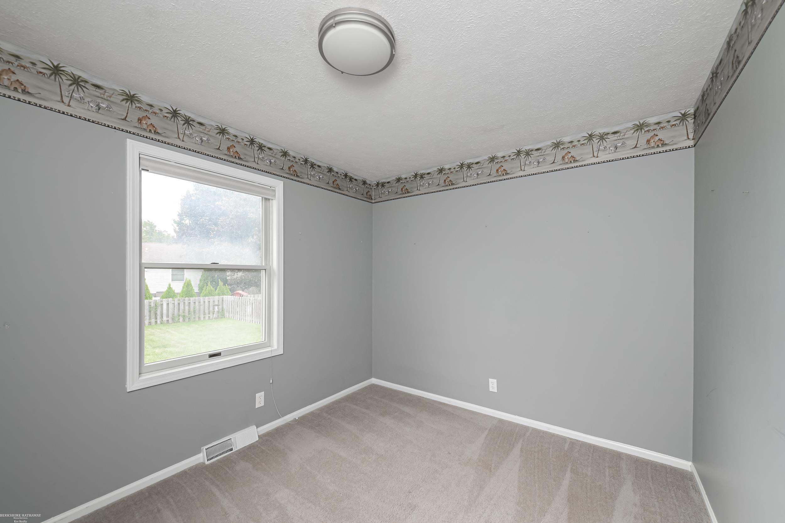 Macomb Twp, Michigan 48044, United States, 3 Bedrooms Bedrooms, ,3 BathroomsBathrooms,Residential,Pending,202044