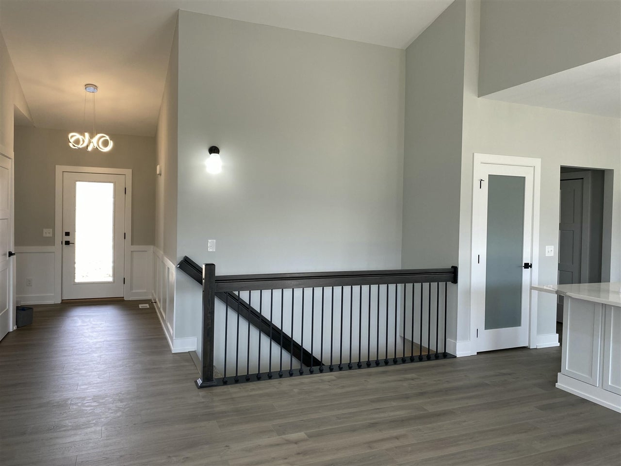 558 Falcon Drive